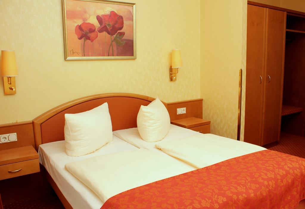 Hotel Villa Meeresgruss Binz Quarto foto
